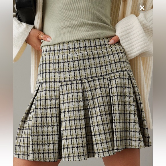 AE Pleat It Knit Plaid Skort(NWOT) - Picture 4 of 11